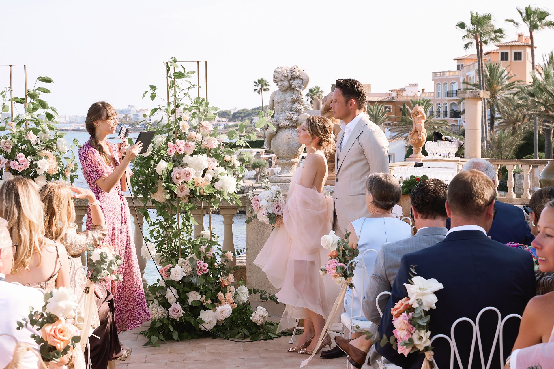 Wedding ceremony moment by Alicia