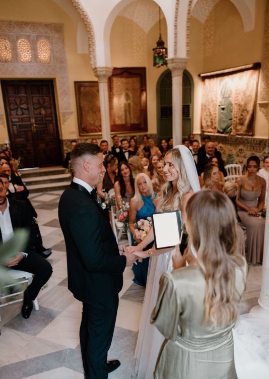 Wedding ceremony moment by Alicia